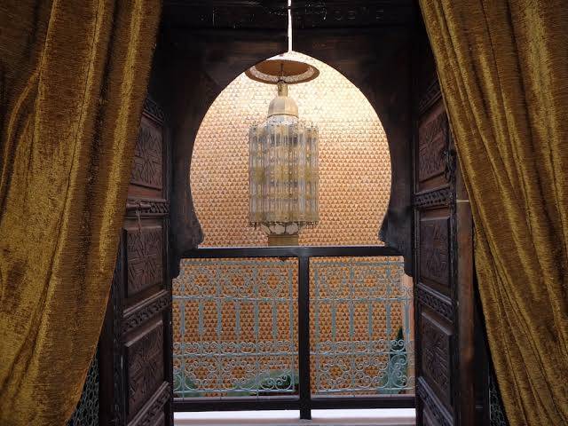 Riad hugo