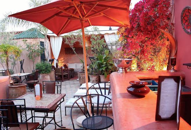 Riad jona