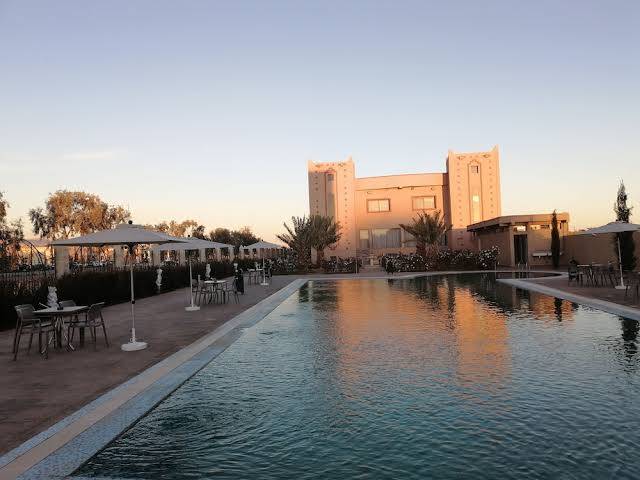 Hotel oasis palace