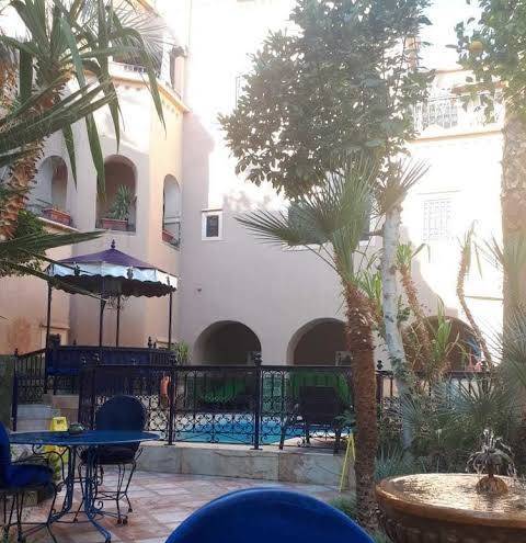 Hotel azoul
