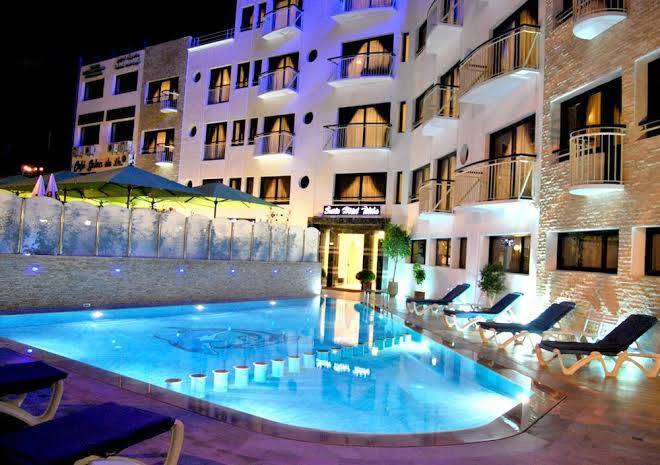 Suite hotel tilila