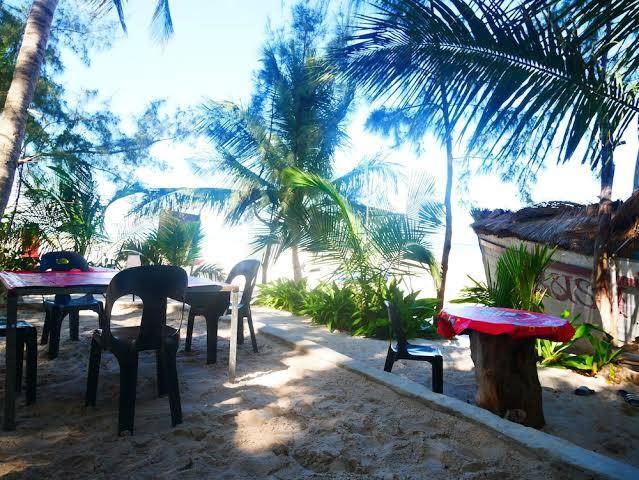 Bush beach backpackers