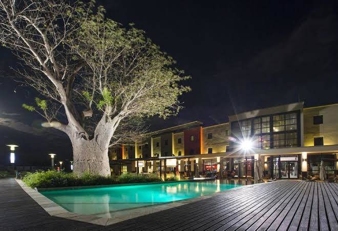 Baobab hotel tete