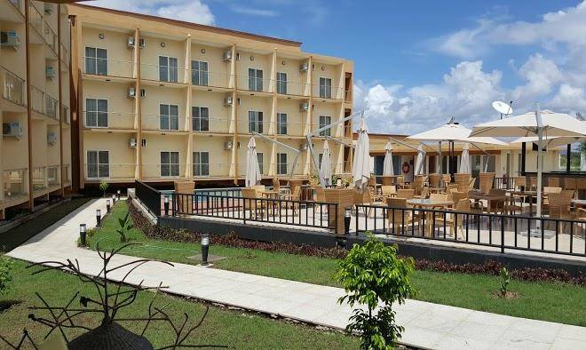 Hotel inter tete