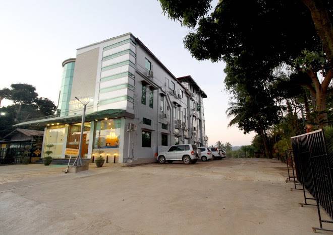 Kayah golden hill hotel