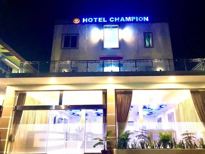 Hotel champion