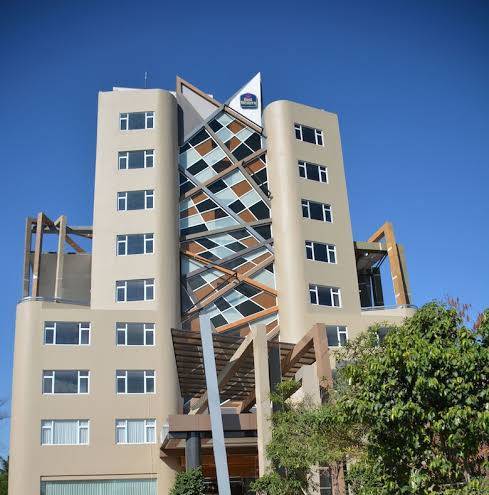 Eastern palace hotel