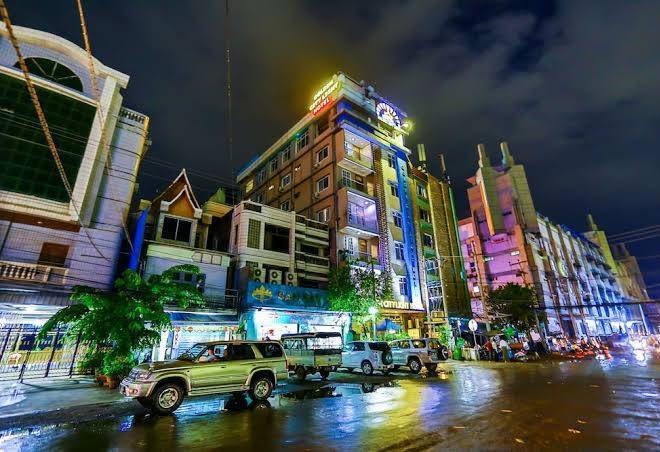 Golden city light hotel