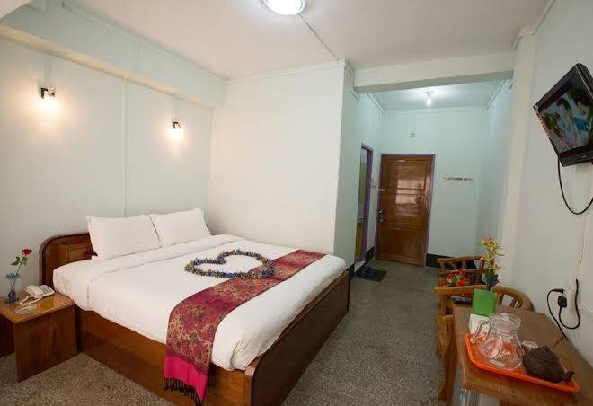 Kaung wai hotel
