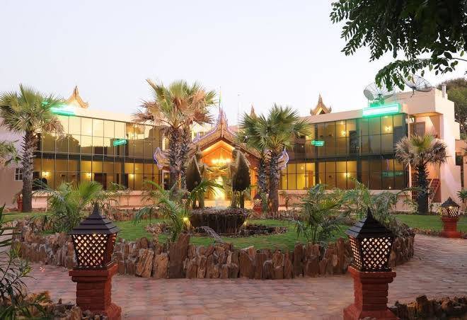 Sky palace hotel