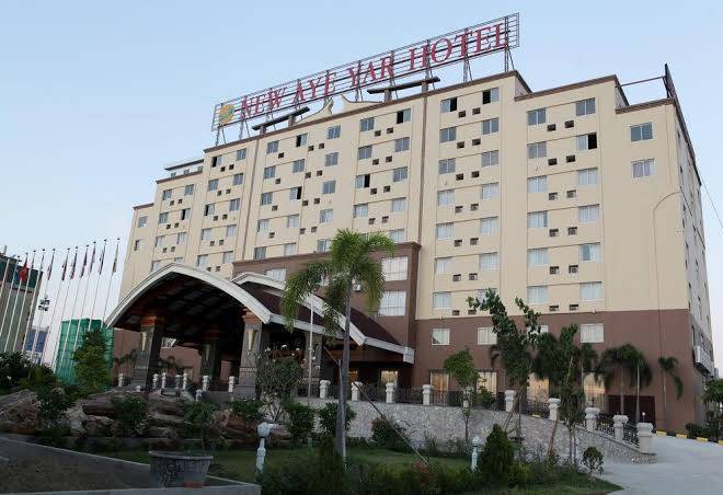 New aye yar hotel