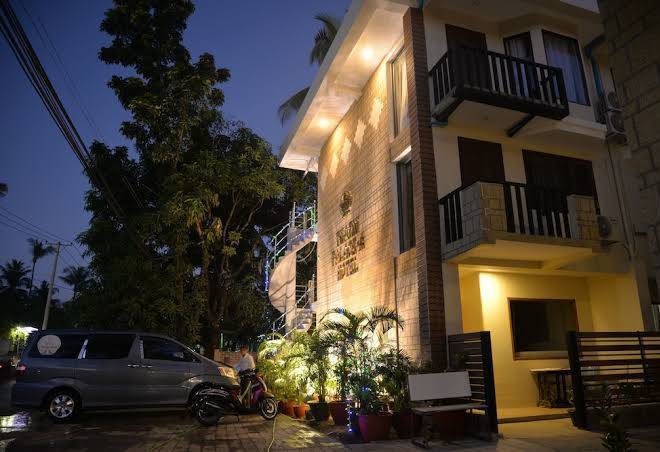 Thazin palace hotel