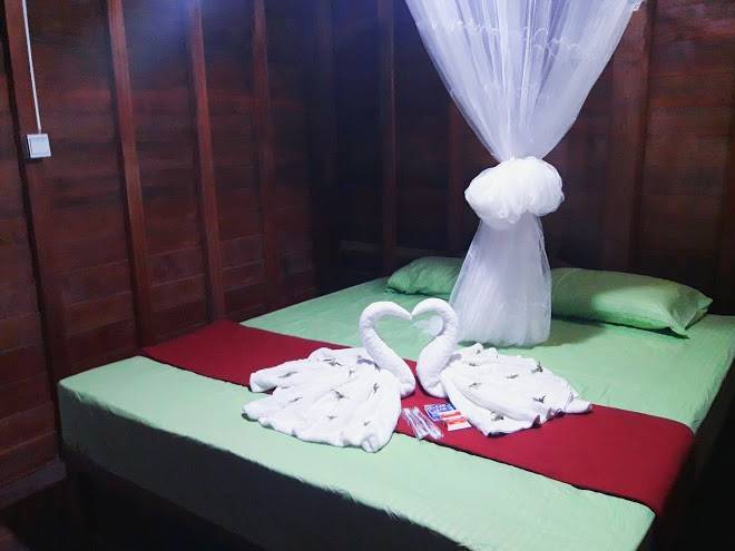 Royal sin htauk sea view resort