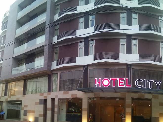 Hotel city