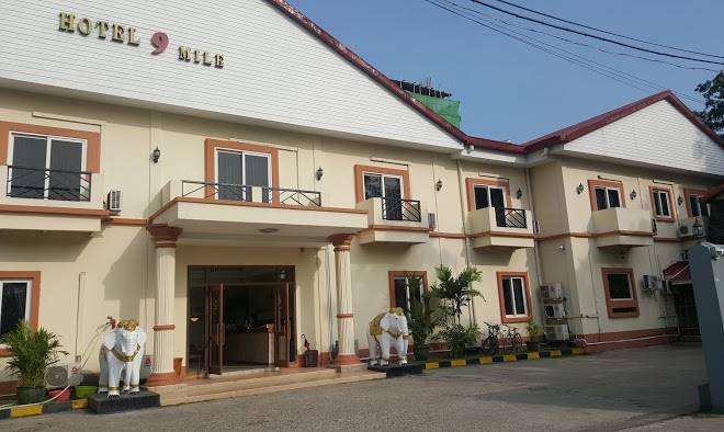 Hotel 9 mile