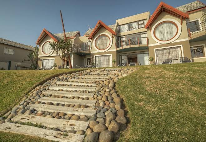 Beach lodge