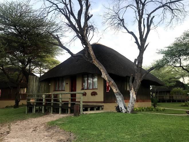 Hakusembe river lodge