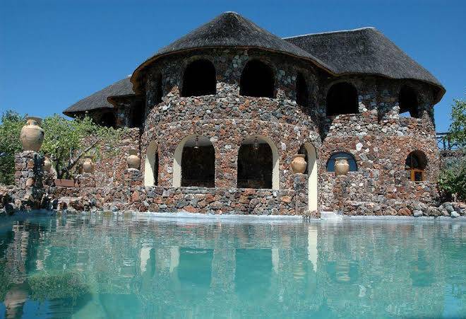 Eagle tented lodge & spa
