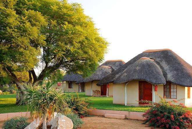Frans indongo lodge