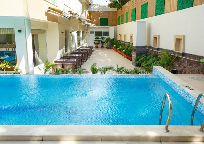 Hotel crowne imperial