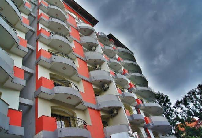 Hotel golden plaza