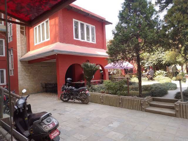 Hotel green plum