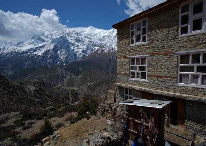 Chullu west hotel