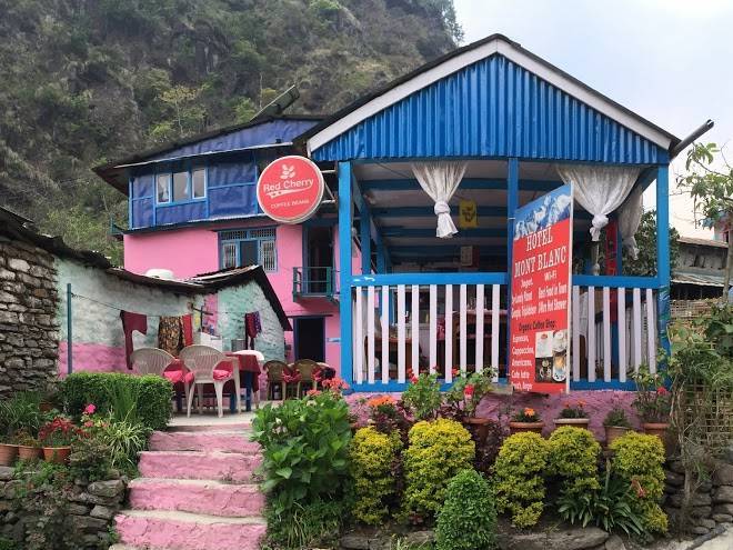 Hotel Mont Blanc Image