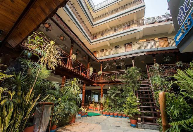 Hotel peace plaza