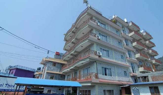 Hotel third pole