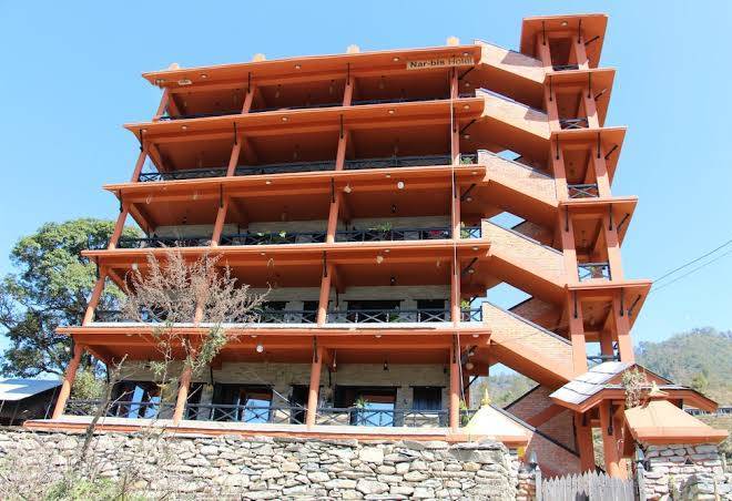 Nar bis hotel