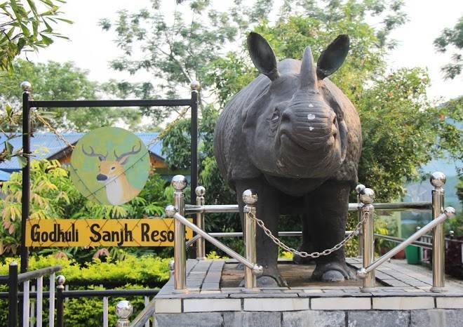 Hotel godhuli sajh & resort