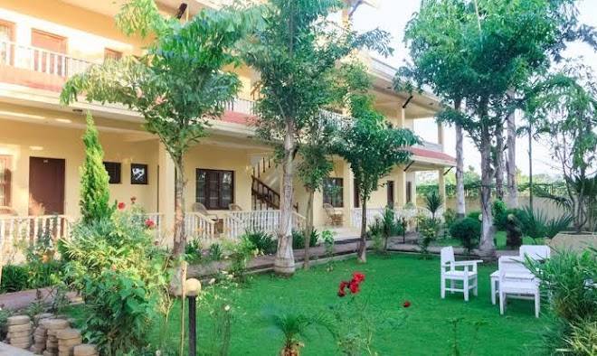 Hotel rainforest pvt ltd