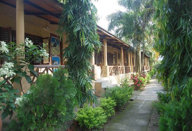 Rainbow safari resort
