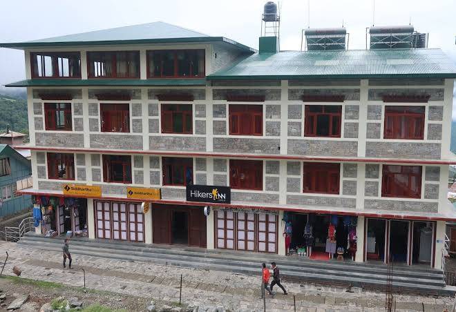 Hikers inn lukla