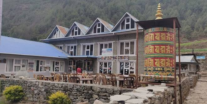 Yeti mountain home phakding