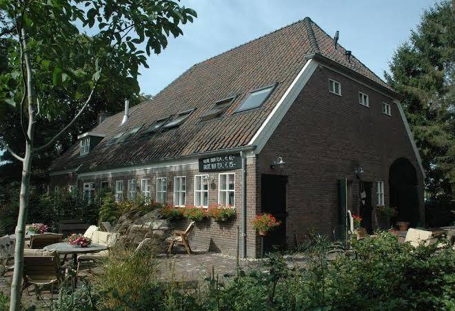 Theeschenkerij b&b op 't eind