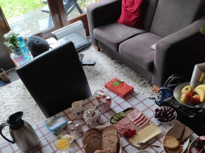 Bij wieke te gast