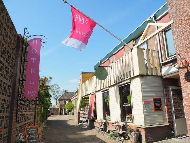 Hotel restaurant wymerts