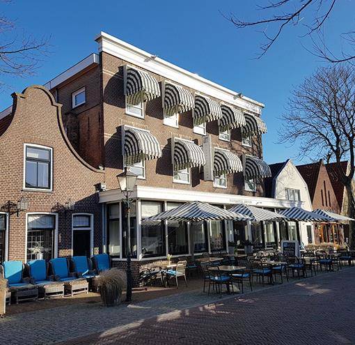 Badhotel bruin