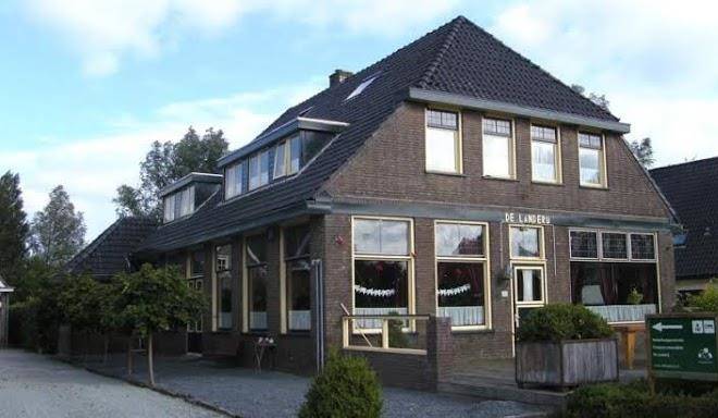 Groepsaccommodatie en natuurkampeerterrein de landerij
