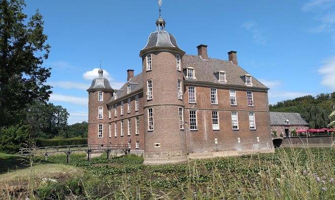 Gastenhuis Kasteel Slangenburg Image