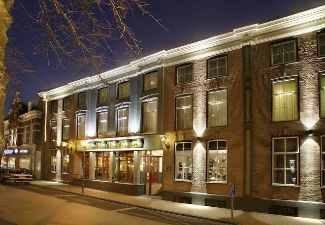 Martini hotel