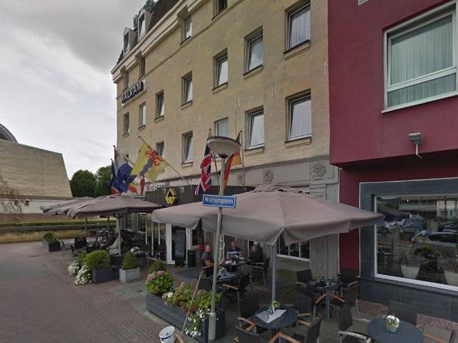 Group friendly hotels