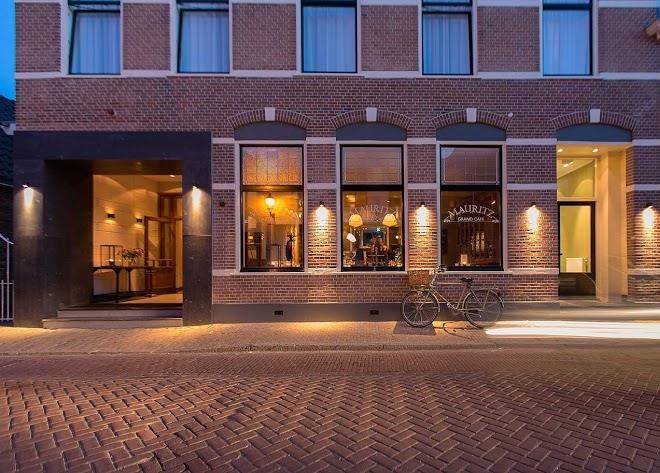 Mauritz grand cafe restaurant hotel salon