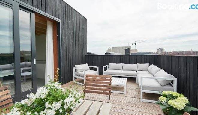 B&b amsterdam at sea