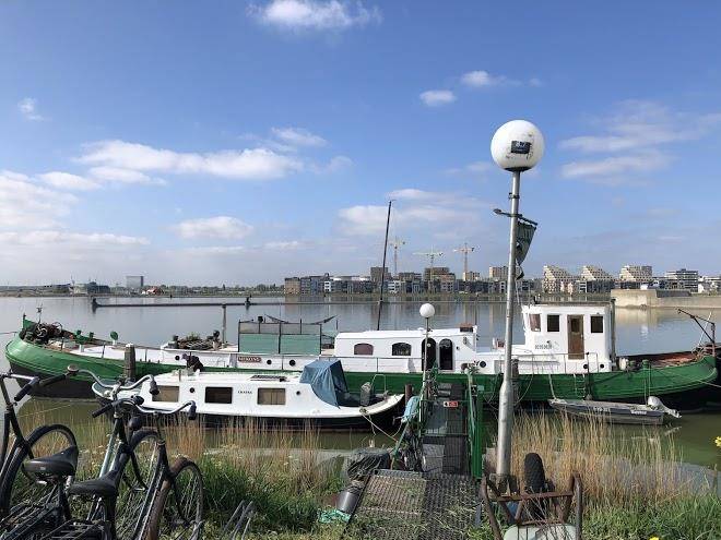 Floating b&b amsterdam