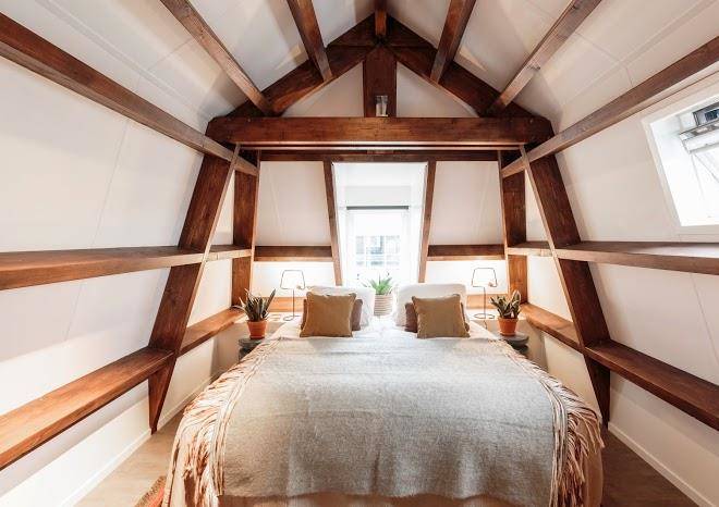 Hotel dwars amsterdam