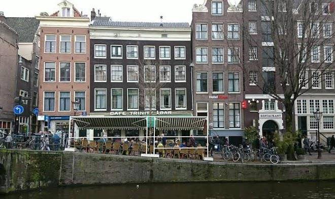 Facade hotel amsterdam