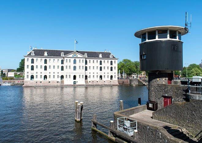 Sweets Hotel Kortjewantsbrug Image